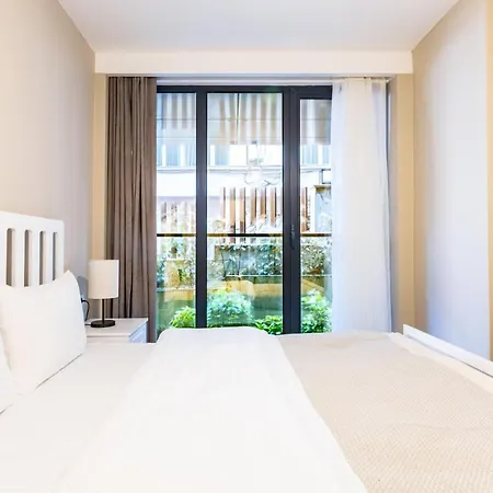 Chic And Convenient Flat In Kagithane Estambul